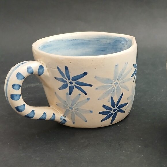 VTG Dorchester Pottery Sugar Bowl and Creamer Blue Stars Signed C.A.H. Set of 2 - Picture 7 of 12